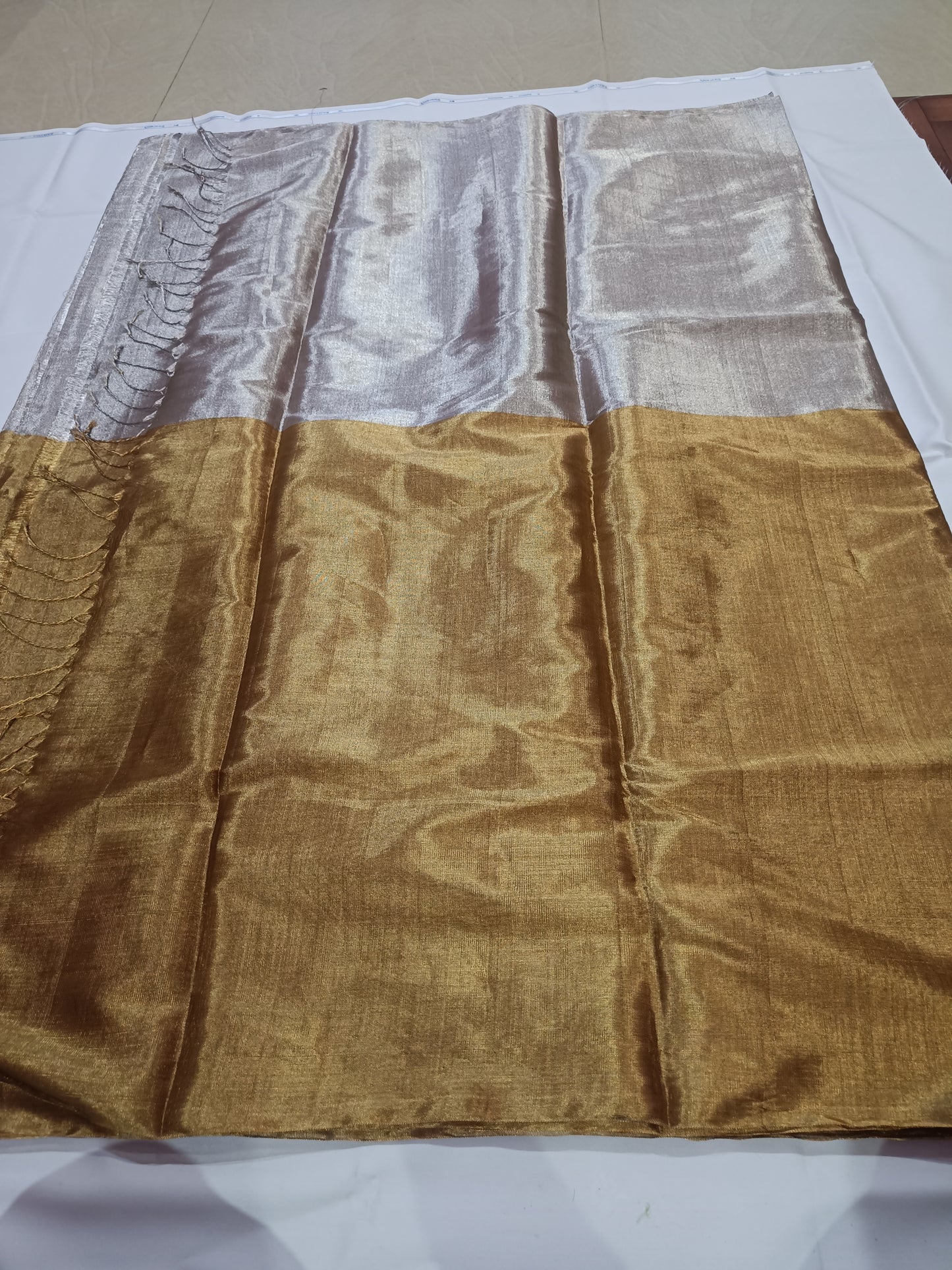 Gold silver | most trending handloom chanderi tissue saree with golden and silver zari work!